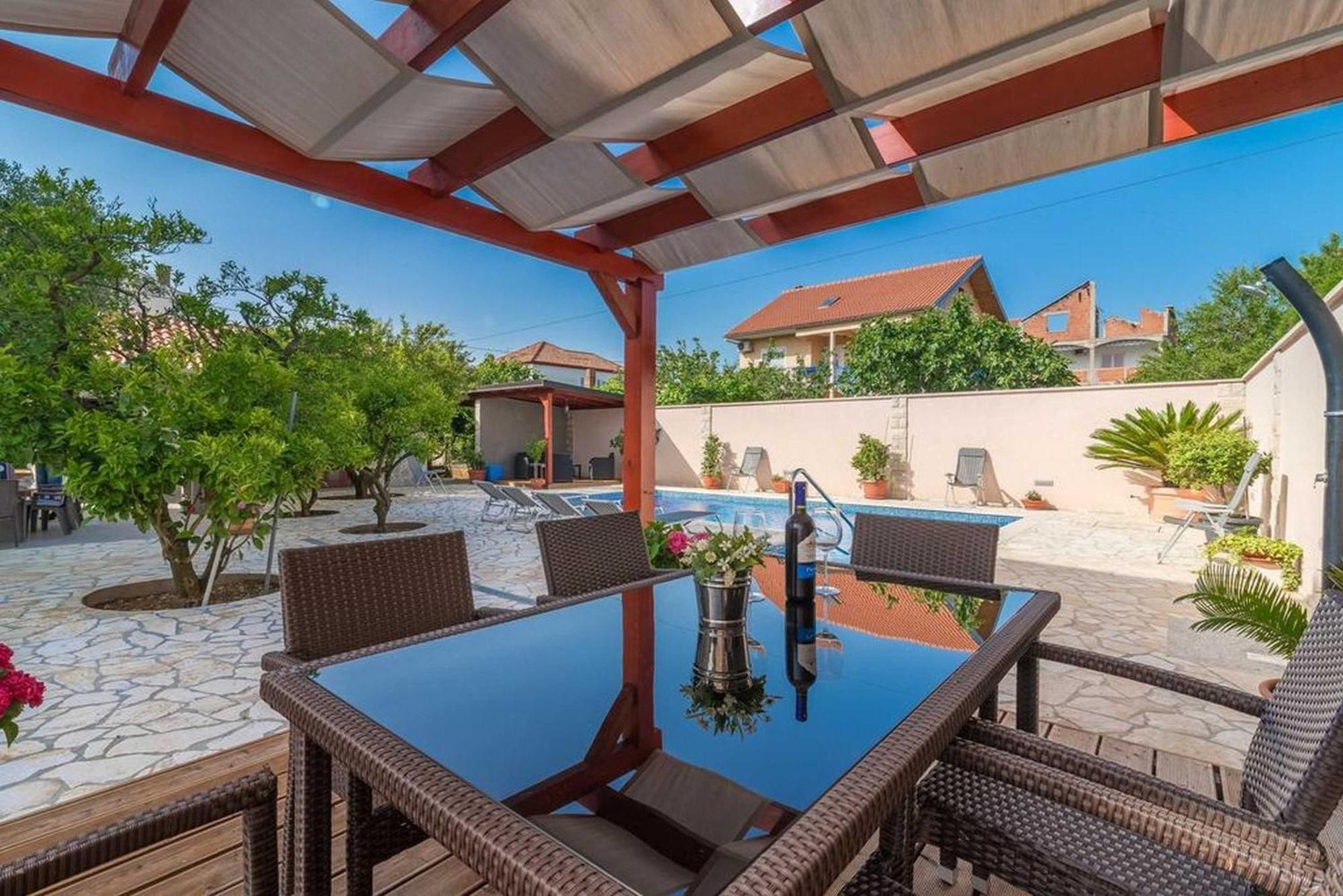 Apartments Villa Odesa With Shared Pool Zadar Room photo