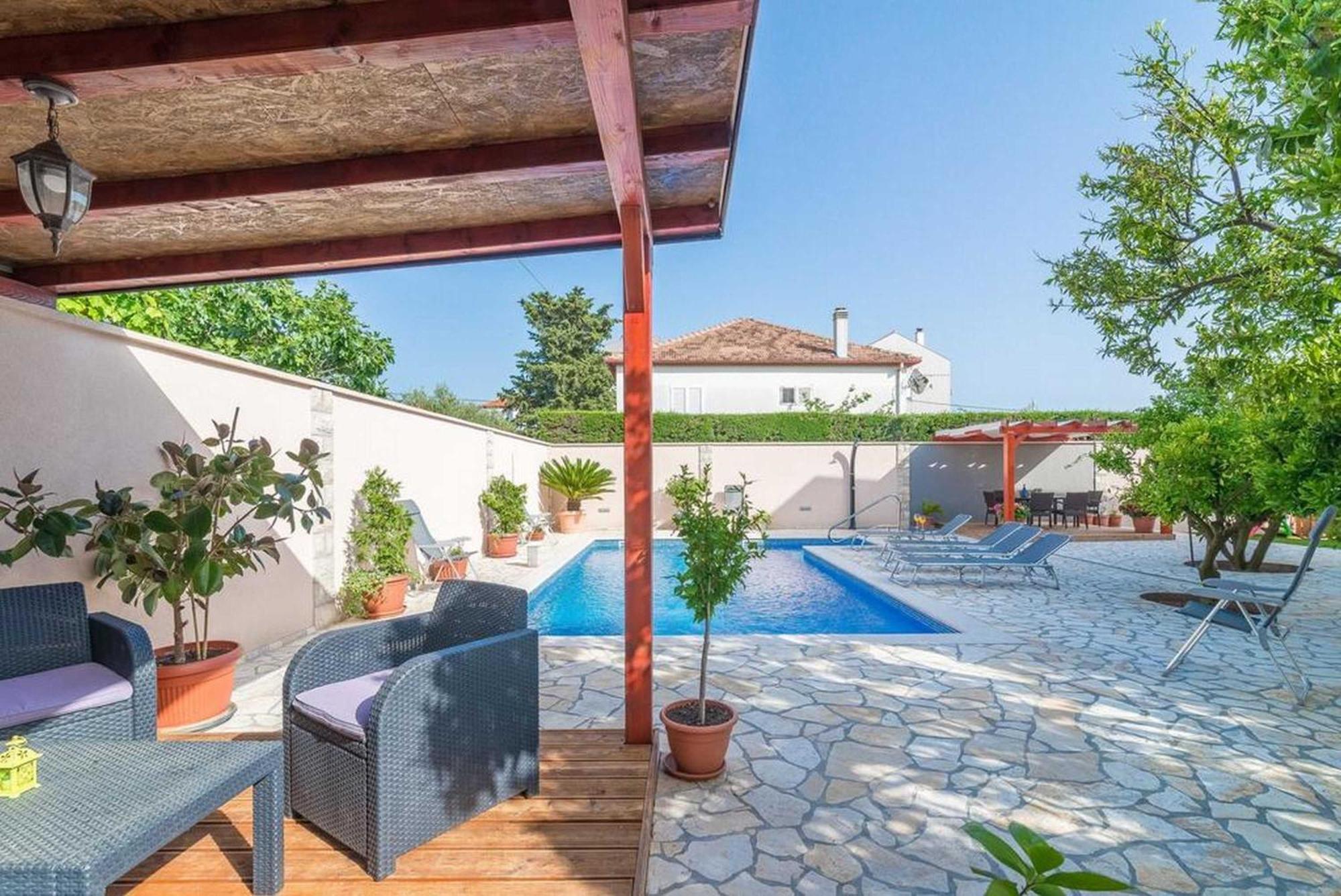 Apartments Villa Odesa With Shared Pool Zadar Room photo