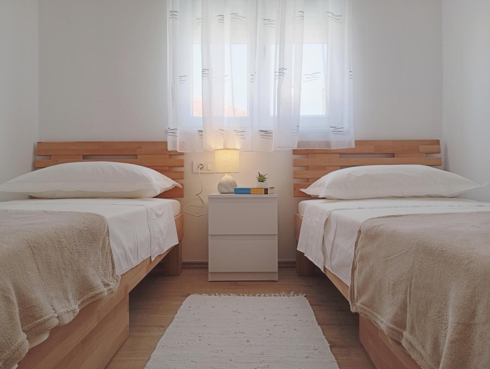 Apartments Villa Odesa With Shared Pool Zadar Room photo